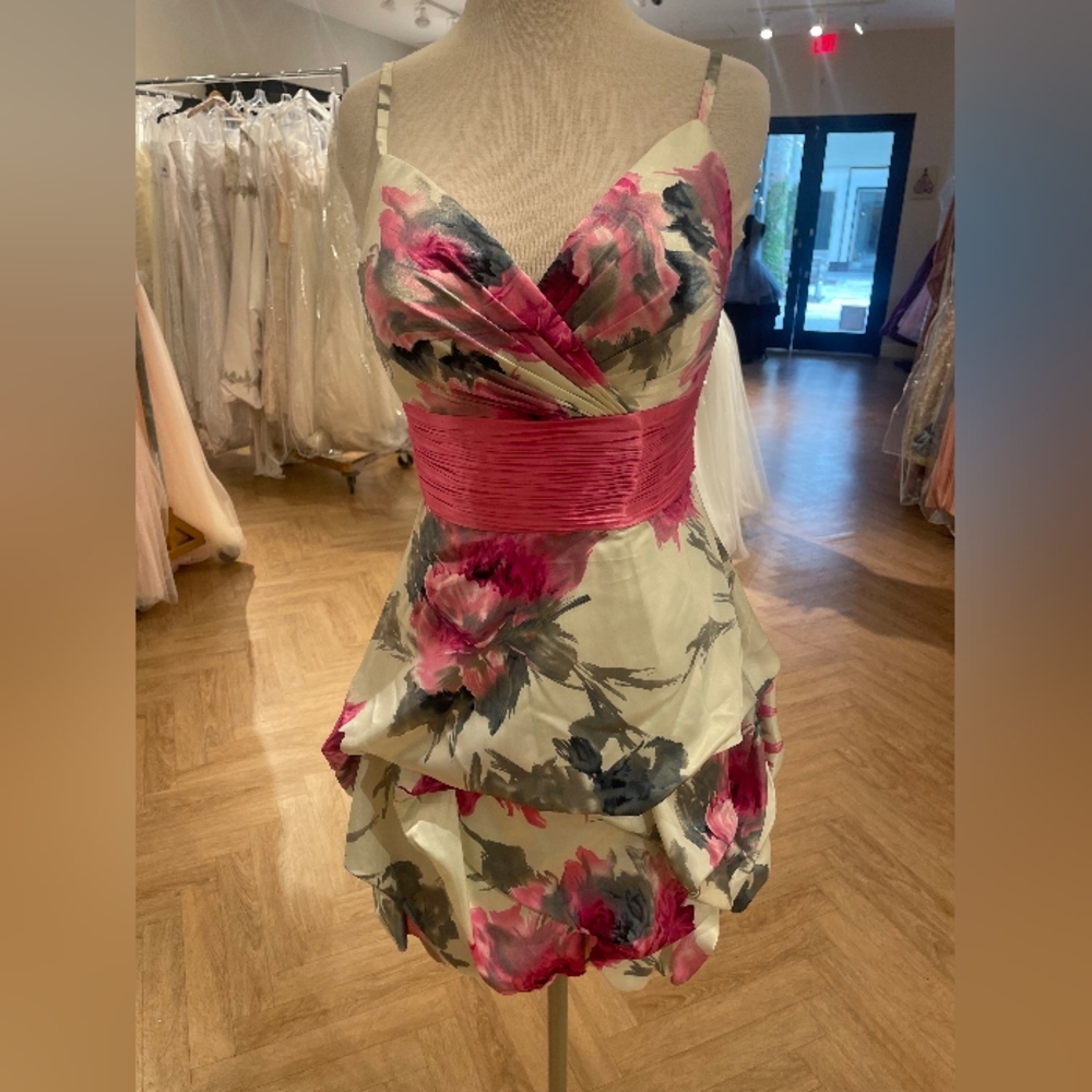Short dress